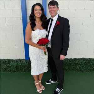 Size Medium Helsi Lilliana dress. Worn once.